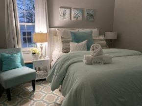 Cozy, Upstairs Apartment Pets Welcome with fee Family Friendly Close to Everything